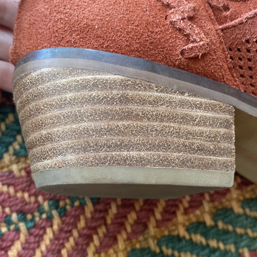 VINCE CAMUTO Palmina Perforated Suede Ankle Bootie - Picture 12 of 15